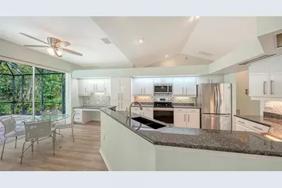2929 Sandringham Place, Sarasota, FL 34235 - Photo 9
