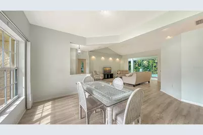 2929 Sandringham Place, Sarasota, FL 34235 - Photo 19