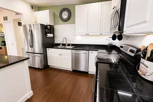 1004 Dartmouth Dr, Bradenton, FL 34207 - Photo 9
