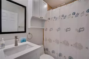 76 N Shore Dr, Anna Maria, FL 34216 - Photo 15