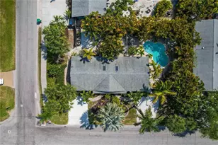 76 N Shore Dr, Anna Maria, FL 34216 - Photo 3