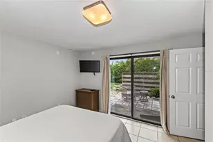 2475 Alameda Avenue, Sarasota, FL 34234 - Photo 17