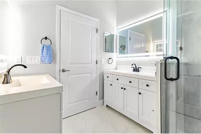 2047 Roselawn Street, Sarasota, FL 34231 - Photo 31