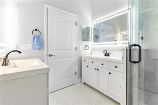 2047 Roselawn St, Sarasota, FL 34231 - Photo 31