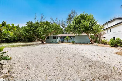 103 51st Street, Bradenton Beach, FL 34217 - Photo 17