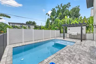 2590 Floyd St, Sarasota, FL 34239 - Photo 19
