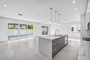 2590 Floyd St, Sarasota, FL 34239 - Photo 31