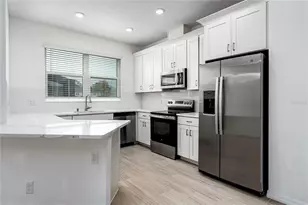 254 Via Anina Dr, Sarasota, FL 34243 - Photo 3