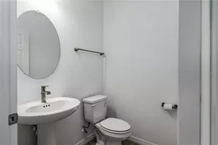 254 Via Anina Dr, Sarasota, FL 34243 - Photo 11