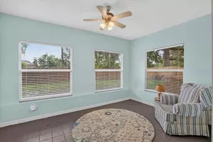 879 E Seminole Dr, Venice, FL 34293 - Photo 13