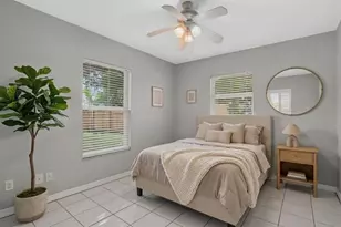 879 E Seminole Dr, Venice, FL 34293 - Photo 21