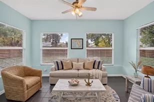 879 E Seminole Dr, Venice, FL 34293 - Photo 15