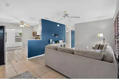 879 E Seminole Drive, Venice, FL 34293 - Photo 3