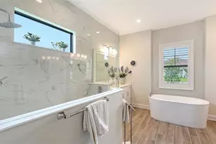 2469 Paradise Plum Dr, Sarasota, FL 34240 - Photo 21