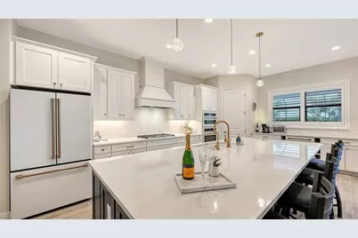 2469 Paradise Plum Drive, Sarasota, FL 34240 - Photo 11