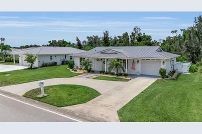 720 S Gondola Drive, Venice, FL 34293 - Photo 3
