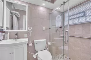 720 S Gondola Dr, Venice, FL 34293 - Photo 51