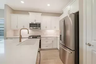 2373 Blue Mahoe Ln, Sarasota, FL 34240 - Photo 15