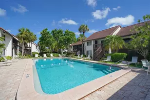1638 Stickney Point Rd, Sarasota, FL 34231 - Photo 19