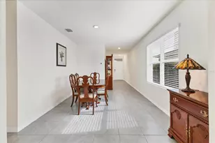 3293 Hilltop Cir, Bradenton, FL 34211 - Photo 9
