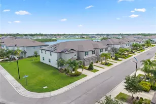 724 Royal Empress Dr, Ruskin, FL 33570 - Photo 39