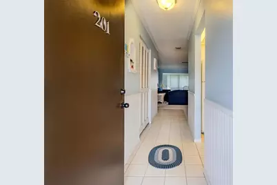 1640 Stickney Point Road #201, Sarasota, FL 34231 - Photo 3