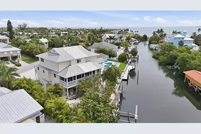 505 59th Street, Bradenton Beach, FL 34217 - Photo 3