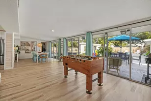 2069 Bougainvillea St, Sarasota, FL 34239 - Photo 15