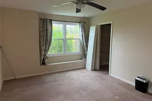 1146 Grantham Dr, Sarasota, FL 34234 - Photo 11