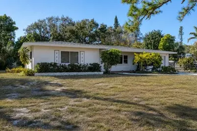 5201 Stevens Drive, Sarasota, FL 34234 - Photo 1