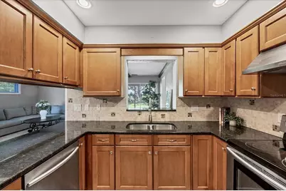 5201 Stevens Drive, Sarasota, FL 34234 - Photo 9