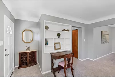 5201 Stevens Drive, Sarasota, FL 34234 - Photo 5