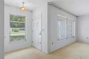 7005 Antigua Pl, Sarasota, FL 34231 - Photo 5