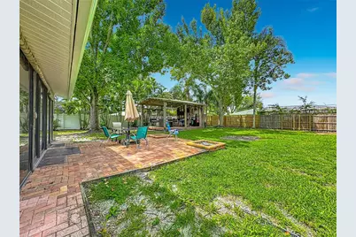 1953 Rolling Green Circle, Sarasota, FL 34240 - Photo 45