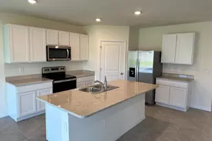 12760 Lateral Root Dr, Sarasota, FL 34238 - Photo 9