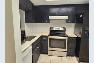 2808 60th Avenue W #302, Bradenton, FL 34207 - Photo 3