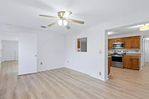 1329 Nantucket Rd, Venice, FL 34293 - Photo 11