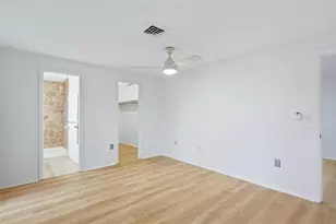 1329 Nantucket Rd, Venice, FL 34293 - Photo 17