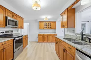 1329 Nantucket Rd, Venice, FL 34293 - Photo 3