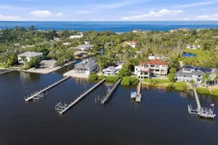 1275 Port Ln, Sarasota, FL 34242 - Photo 5