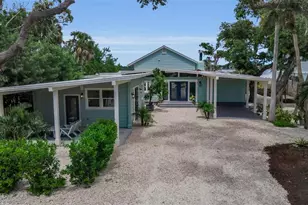 1275 Port Ln, Sarasota, FL 34242 - Photo 69