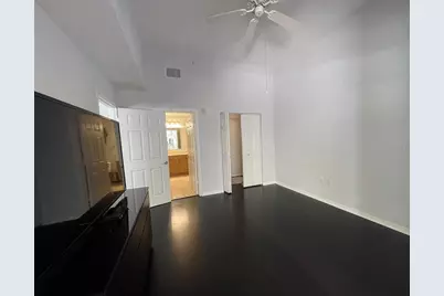 1064 N Tamiami Trail #1122, Sarasota, FL 34236 - Photo 3