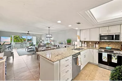 9604 Cortez Road W #422, Bradenton, FL 34210 - Photo 7