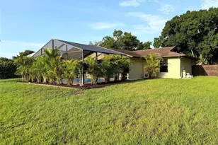 1003 134th St E, Bradenton, FL 34212 - Photo 5