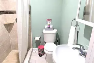2031 4th St, Sarasota, FL 34237 - Photo 15