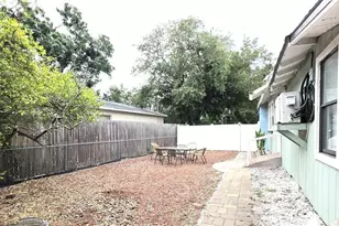 2031 4th St, Sarasota, FL 34237 - Photo 21
