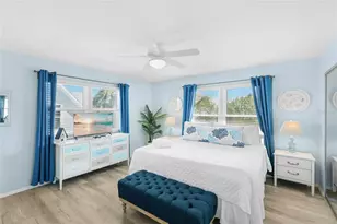 6250 Holmes Blvd, Holmes Beach, FL 34217 - Photo 13