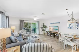 6250 Holmes Blvd, Holmes Beach, FL 34217 - Photo 5