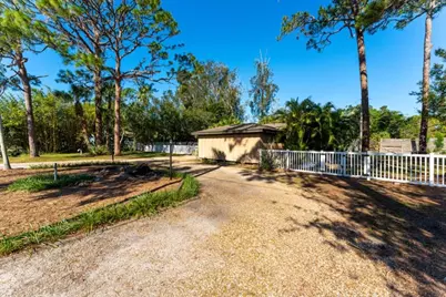 2301 Kalin Lane, Sarasota, FL 34231 - Photo 7