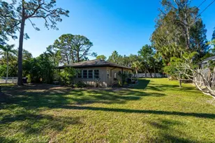 2301 Kalin Ln, Sarasota, FL 34231 - Photo 37